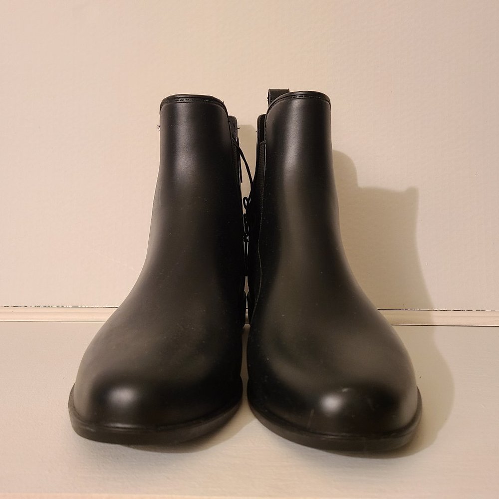 Women's Chelsea Rain Boots  A New Day Waterproof size 10